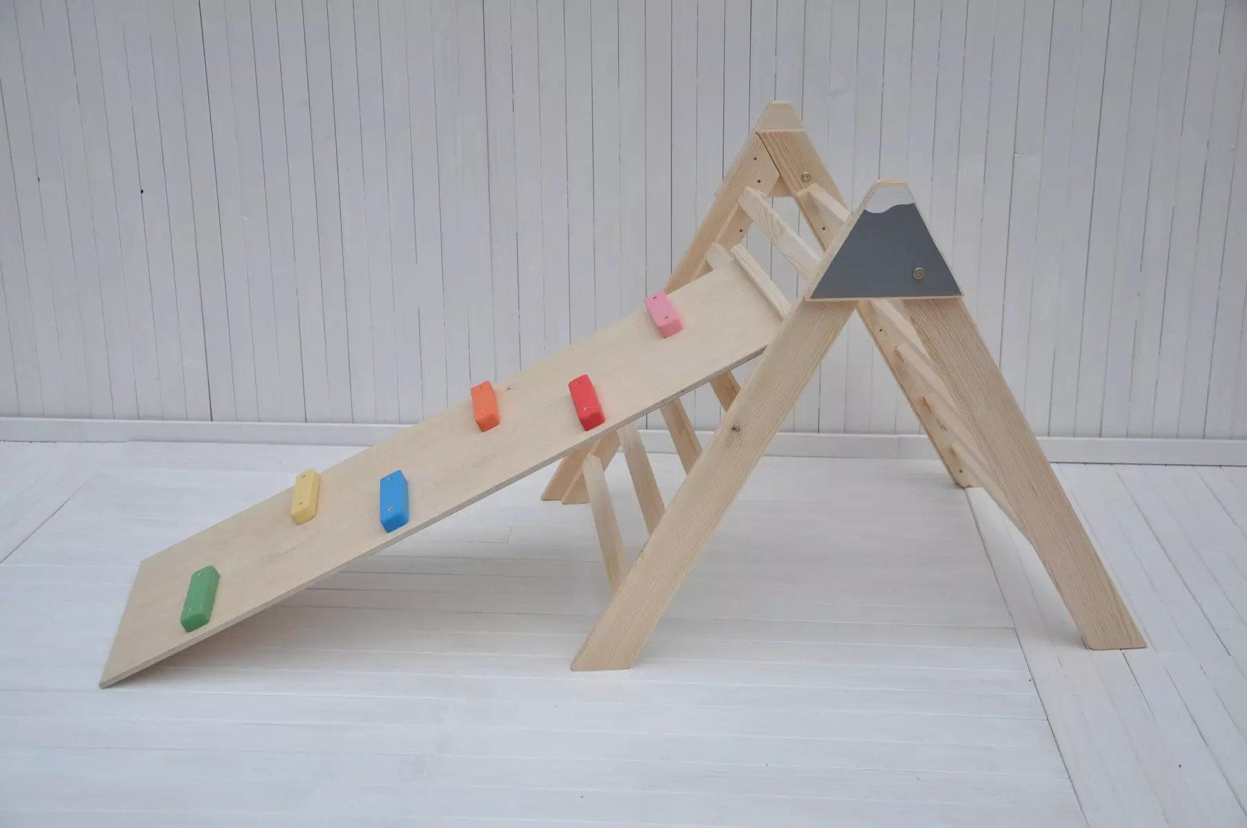 Kiipeilyteline Vuorikiipeilijä setti kiipeilykivillä ja liukumäellä 3in1 puinen lasten oppimislelu syntymäpäivä- tai joululahjaksi 1 2 3 vuodeksi varmistamaan lapsen oikeanlaisen fyysisen kehityksen.